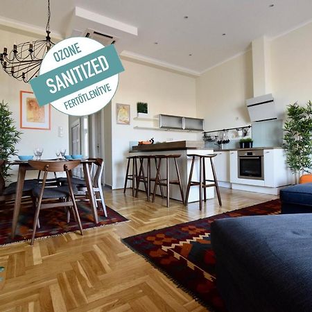 Luxury Apartment by Hi5 - Király street Suite Budapest Esterno foto