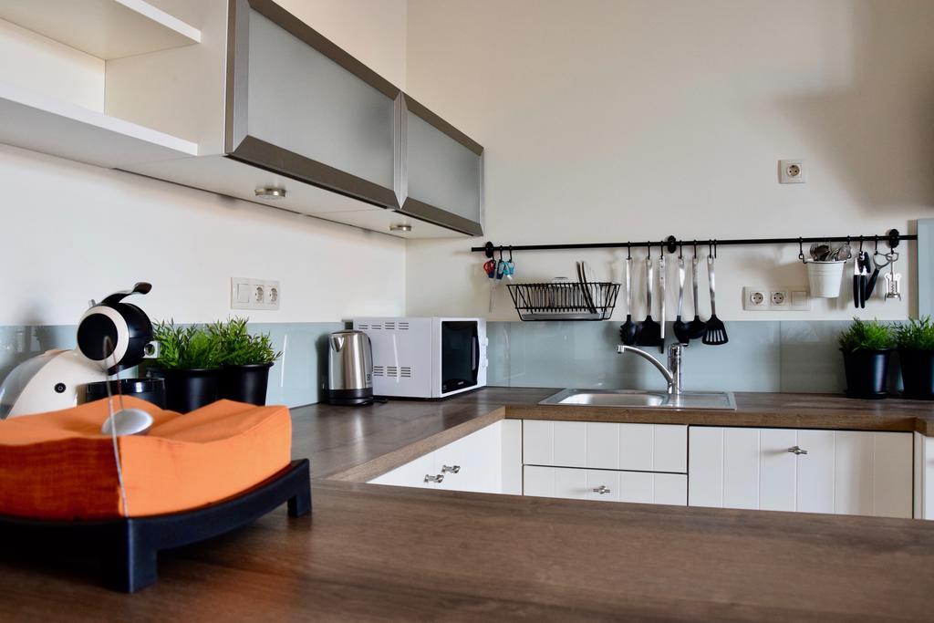 Luxury Apartment by Hi5 - Király street Suite Budapest Esterno foto