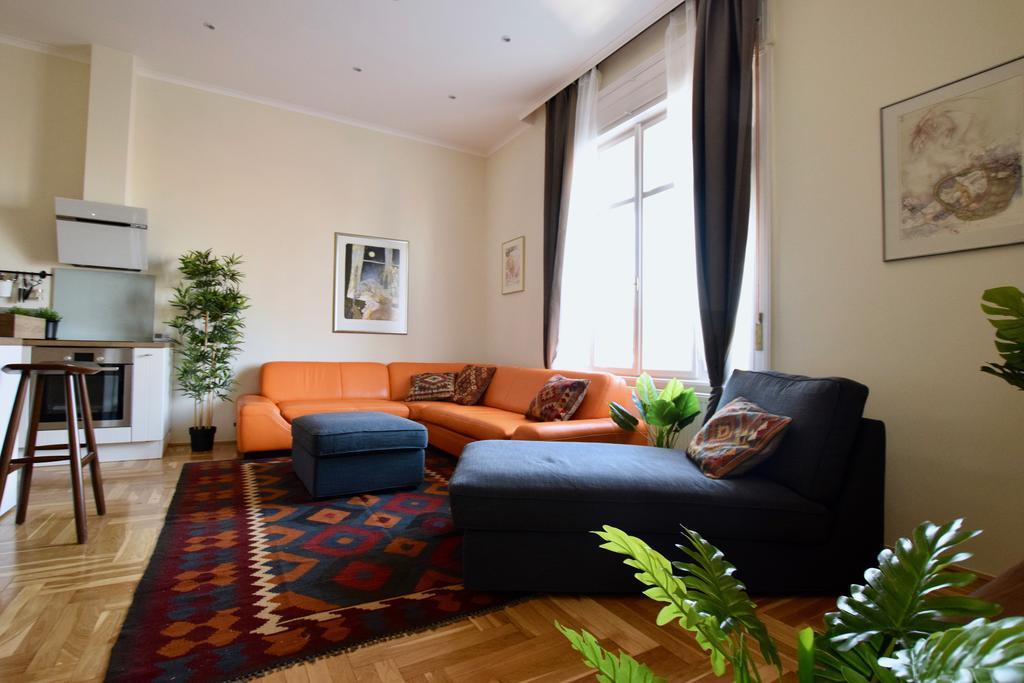 Luxury Apartment by Hi5 - Király street Suite Budapest Esterno foto