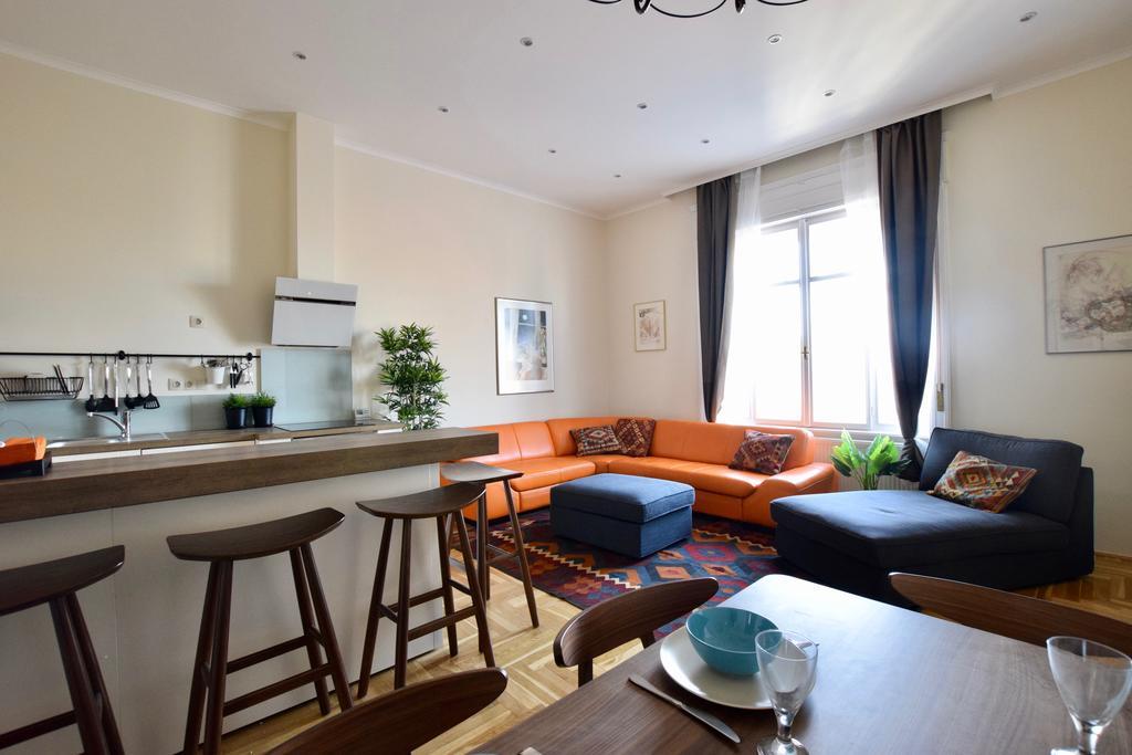 Luxury Apartment by Hi5 - Király street Suite Budapest Esterno foto